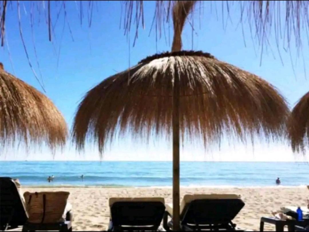 Benalbeach Luxury Apartamento *